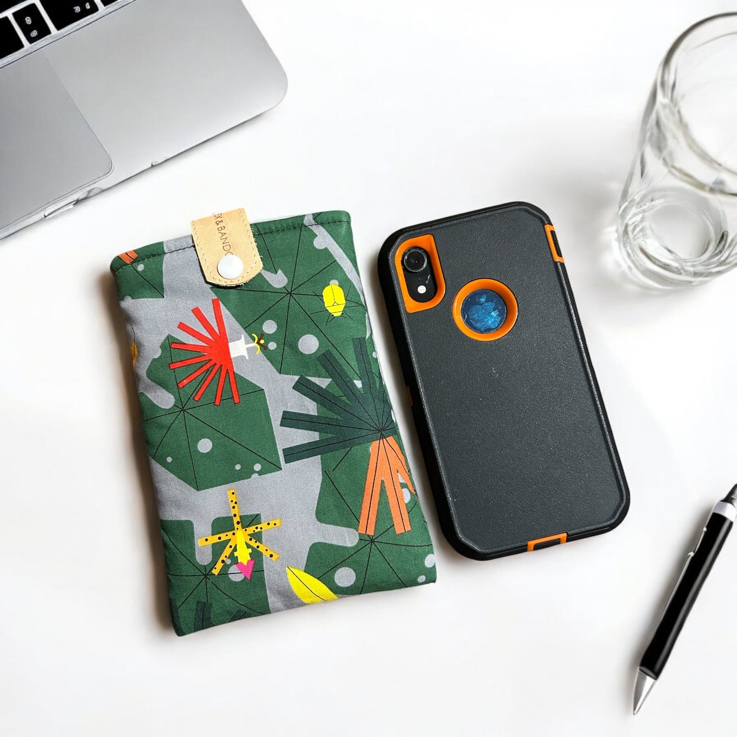 PadPrint Padded Cell Phone Sleeve-Foliage