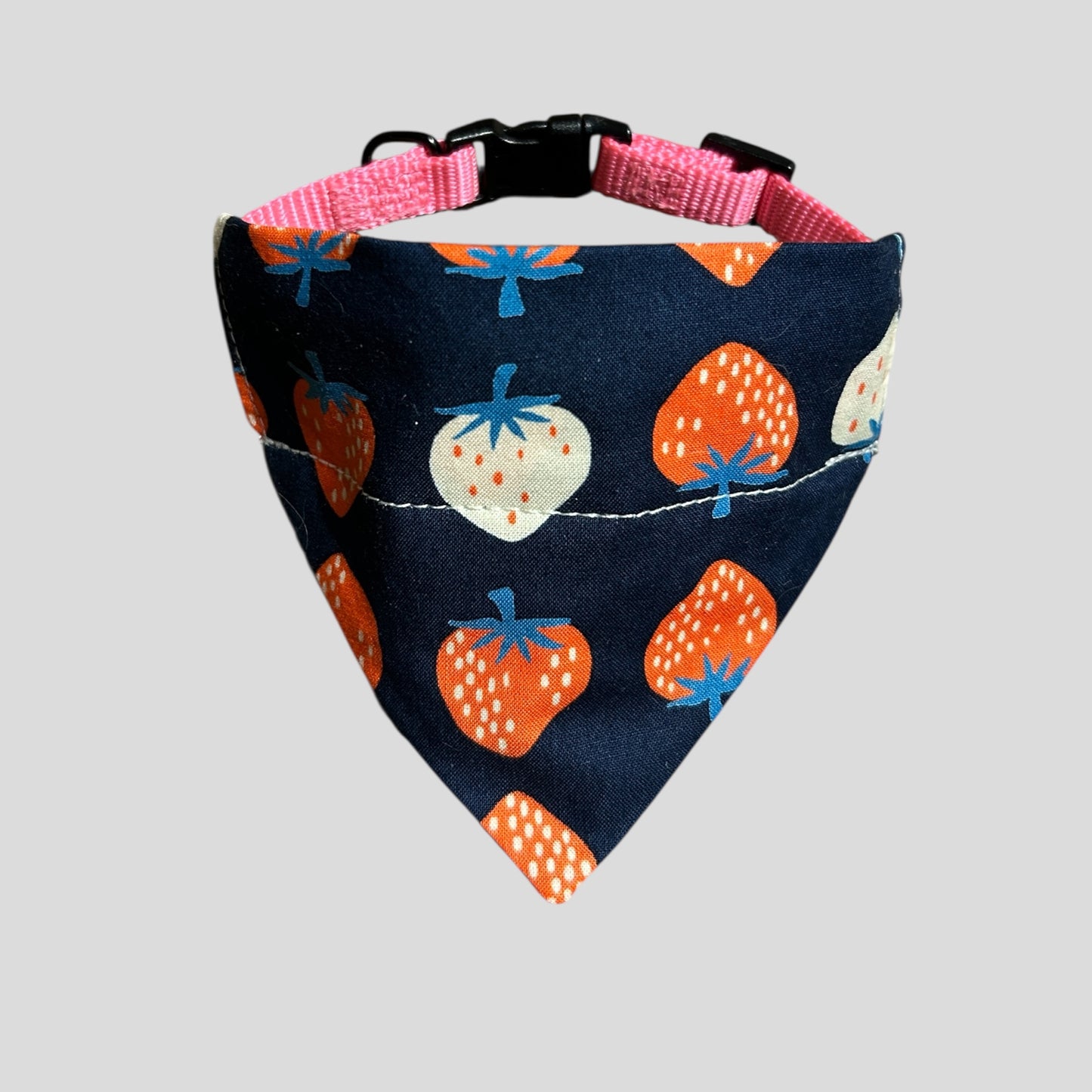 Cat Bandana-Berry