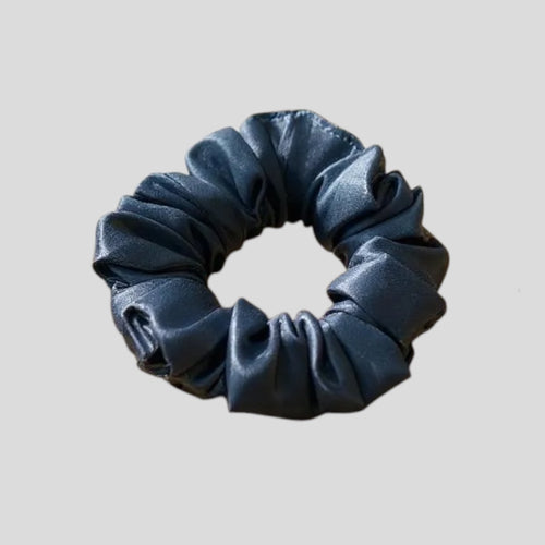 charcoal scrunchie on a dk gray background