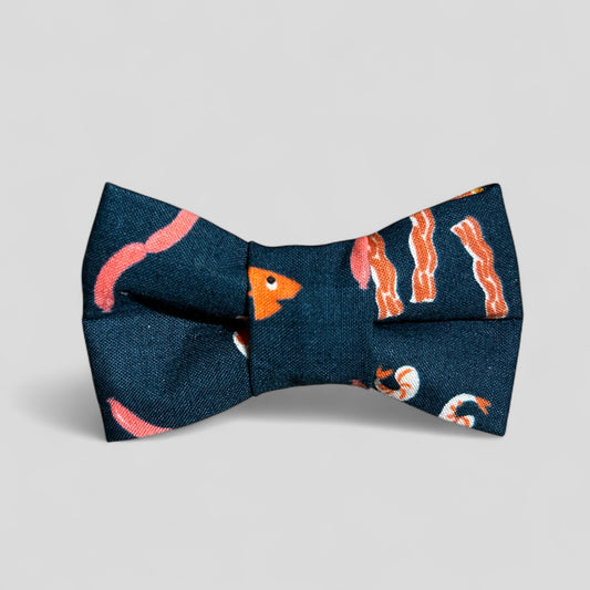 Bow tie with fox pattern on a gray background