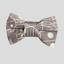 Load image into Gallery viewer, Cove Cat Bow Tie-Seafoam