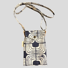 Load image into Gallery viewer, WalkSavvy Crossbody Dog Walking &amp; Phone Bag-Geo