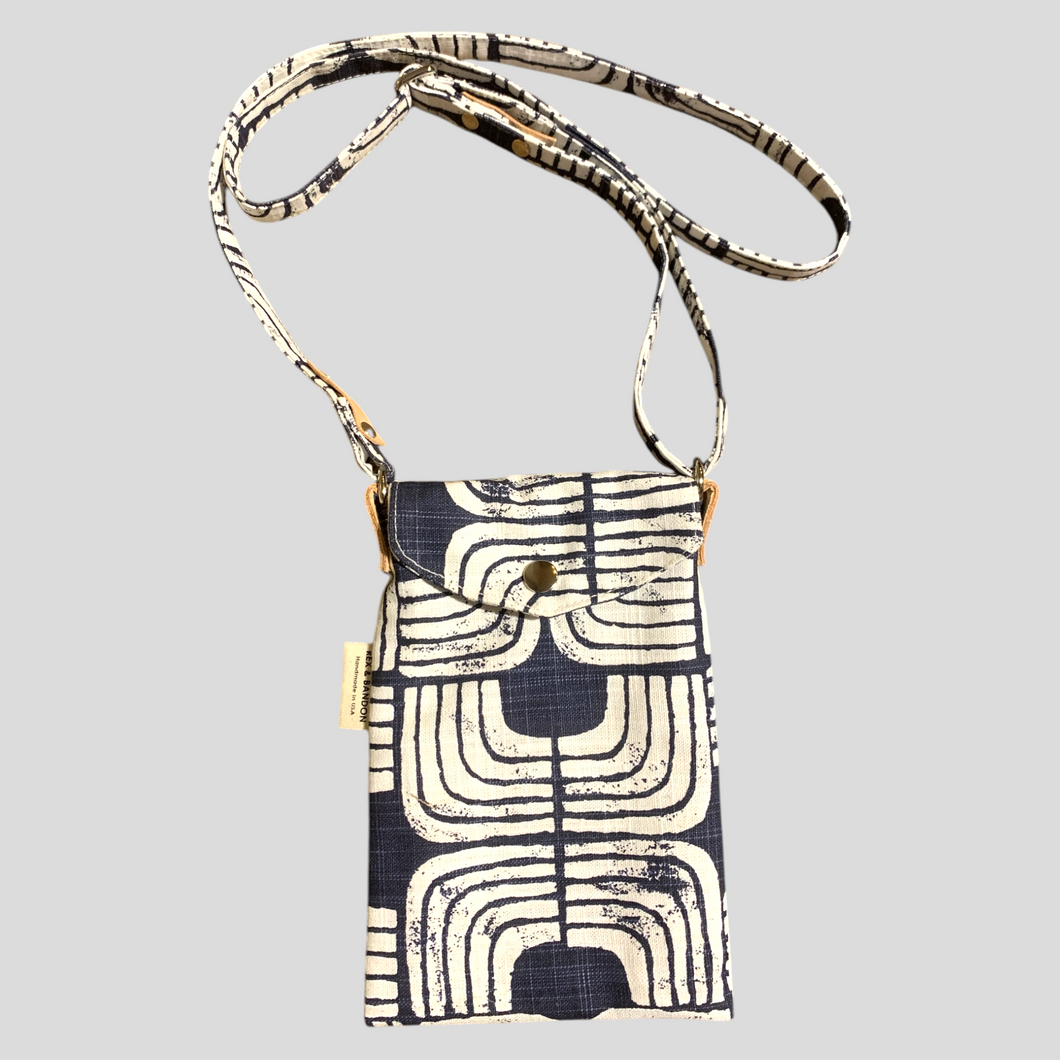 WalkSavvy Crossbody Dog Walking & Phone Bag-Geo