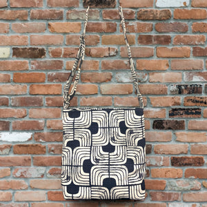 GEO CROSSBODY BAG / SHOULDER BAG- WHITE & NAVY