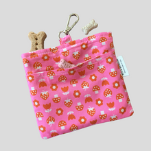 Load image into Gallery viewer, MINNIE DOG TREAT BAG -STRAWBERRY &amp; MUSHROOM