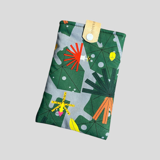 PadPrint Padded Cell Phone Sleeve-Foliage