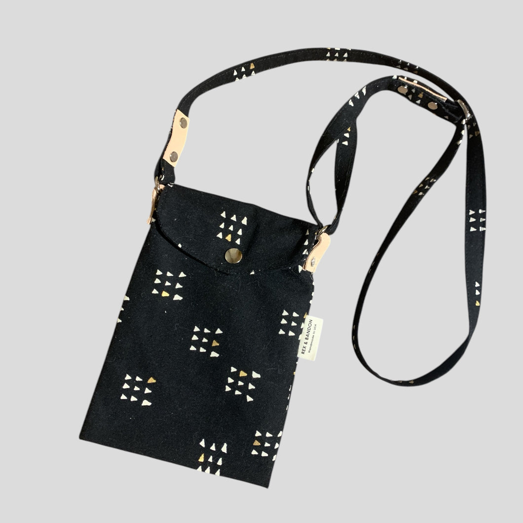 Matt-Crossbody Cell Phone Bag with Adjustable Strap-Black Triangles