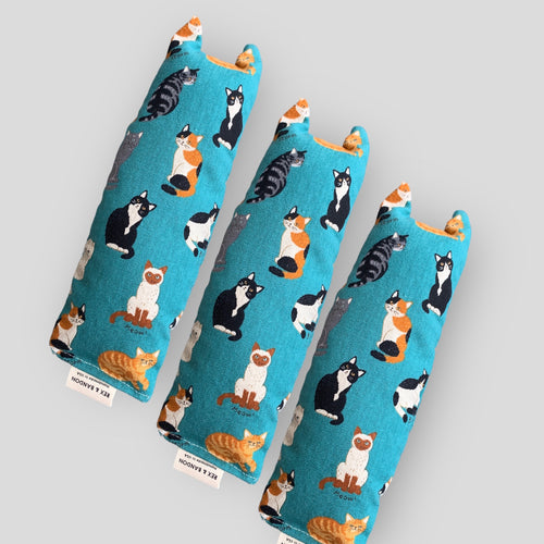 Blu Jumbo Catnip Kicker-Teal Kitties